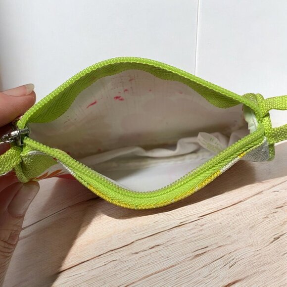 No7 Natural Glow Face & Eye Palette With Clinique Floral Makeup Bag - Picture 3 of 8